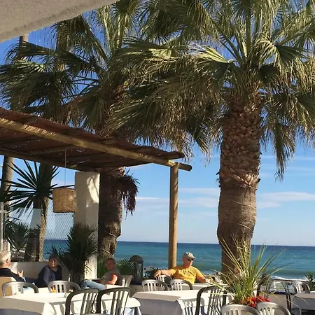 Апартаменты Playa Torrecilla Нерха