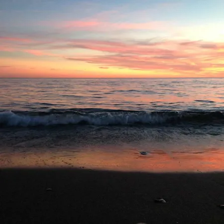 Playa Torrecilla * Нерха