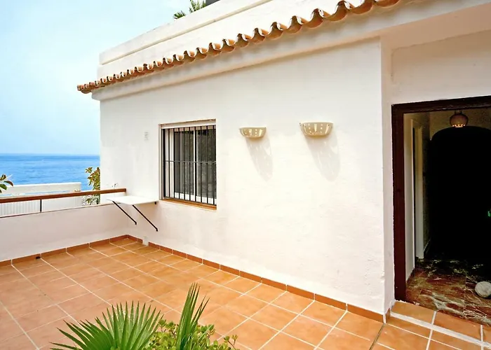 Playa Torrecilla Апартаменты Нерха